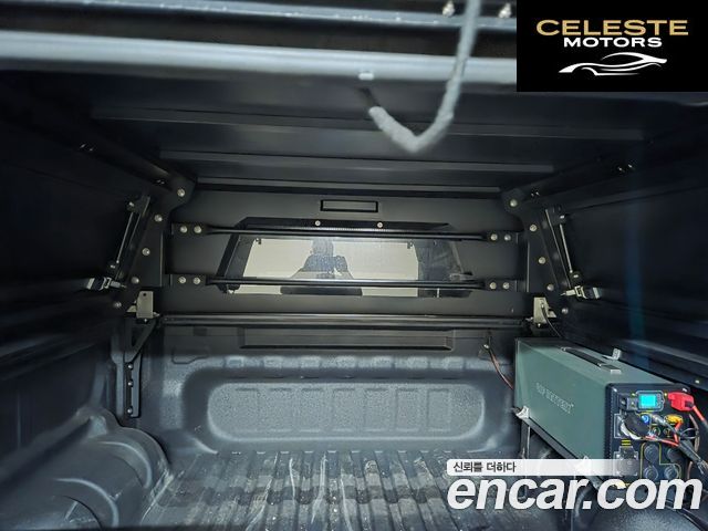 FORD 32.0 2022 — photo 9 sur 11