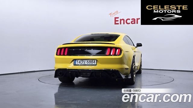 FORD Coupé 2015 — photo 4 sur 20