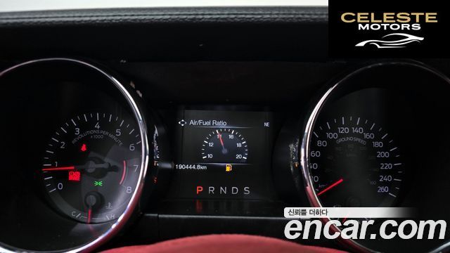 FORD Coupé 2015 — photo 8 sur 20