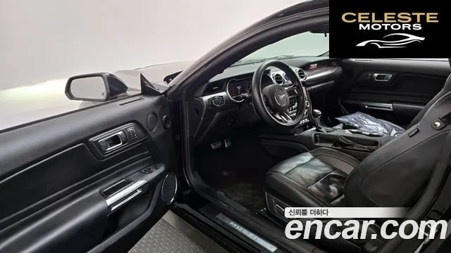 FORD Coupé 2019 — photo 13 sur 32