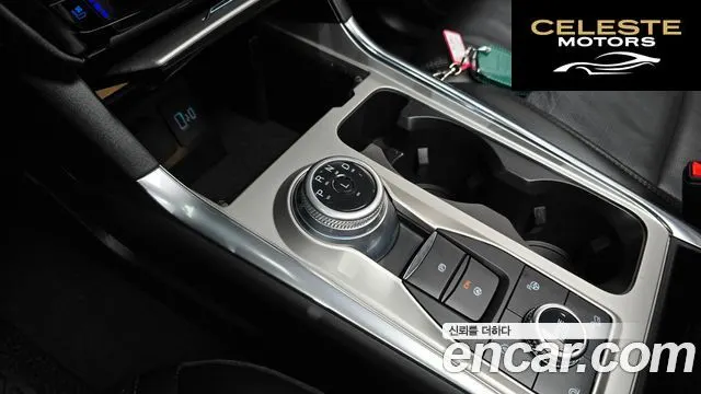 FORD 63.0 4WD 2022 — photo 12 sur 38