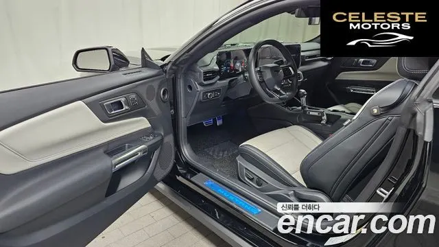 FORD 72.3 Premium Coupé 2025 — photo 13 sur 36