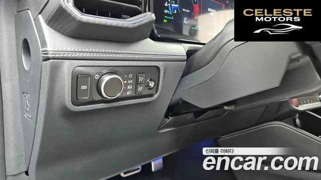 FORD 72.3 Premium Coupé 2025 — photo 20 sur 36