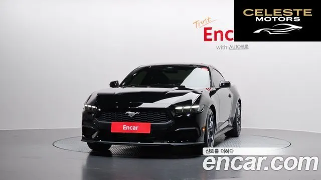 FORD 72.3 Premium Coupé 2025 — photo 3 sur 36