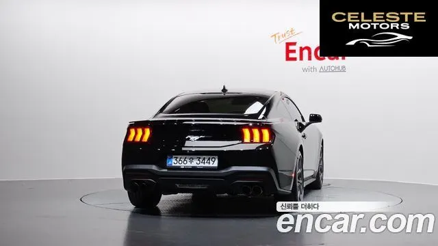 FORD 72.3 Premium Coupé 2025 — photo 4 sur 36