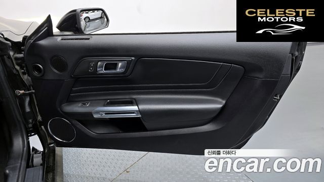 FORD Coupé 2019 — photo 15 sur 32