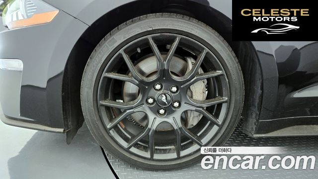 FORD Coupé 2019 — photo 5 sur 32