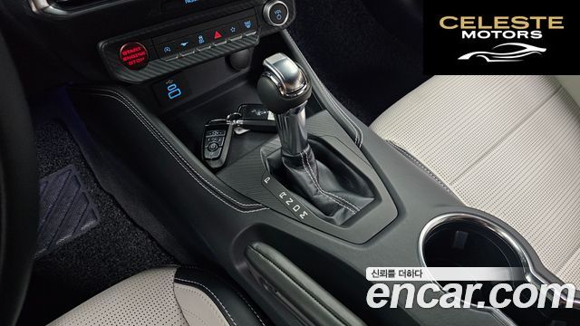 FORD 72.3 Premium Coupé 2025 — photo 12 sur 36