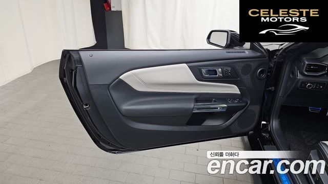 FORD 72.3 Premium Coupé 2025 — photo 14 sur 36