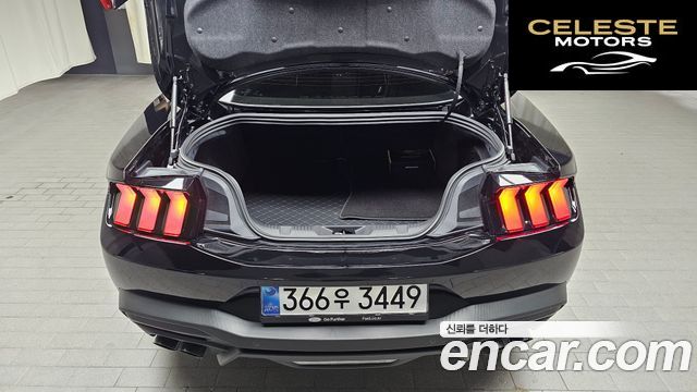 FORD 72.3 Premium Coupé 2025 — photo 26 sur 36