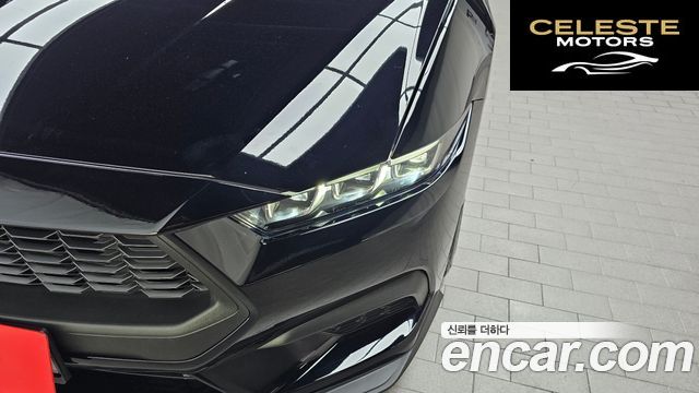 FORD 72.3 Premium Coupé 2025 — photo 8 sur 36