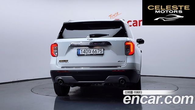 FORD 62.3 Limited 4WD 2022 — photo 4 sur 26