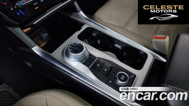 FORD 62.3 Limited 4WD 2022 — photo 9 sur 26