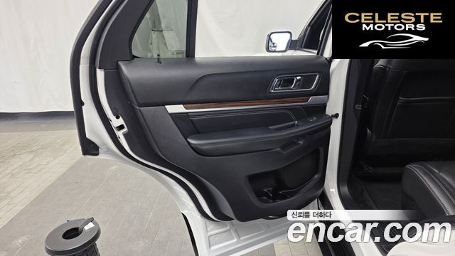 FORD 2.3 Limited 4WD 2018 — photo 15 sur 37