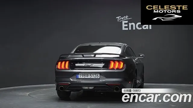 FORD Coupé 2020 — photo 4 sur 30