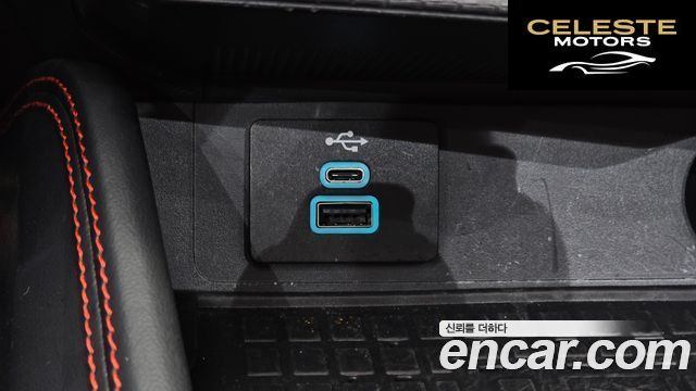 FORD 72.3 Premium Cabriolet 2024 — photo 28 sur 35