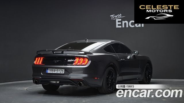 FORD Coupé 2020 — photo 2 sur 30