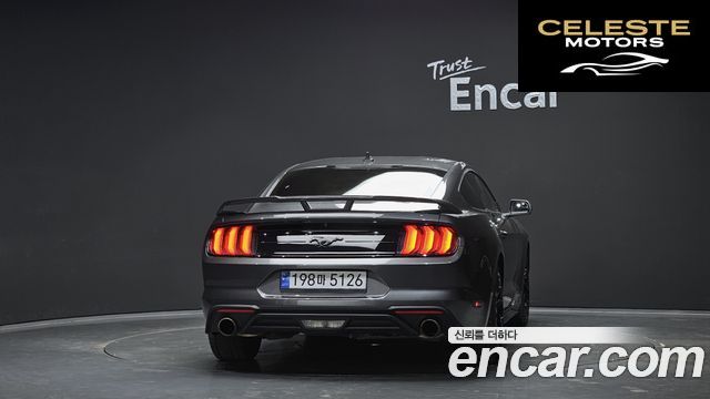 FORD Coupé 2020 — photo 4 sur 30
