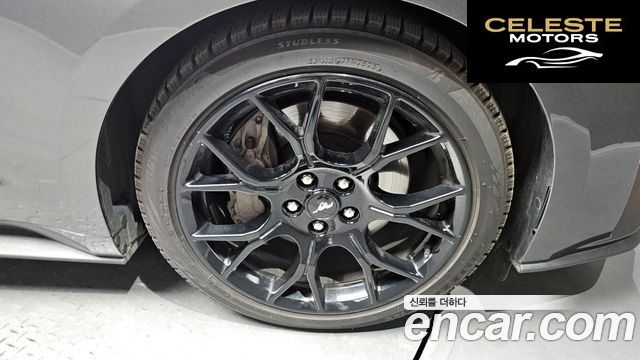 FORD Coupé 2020 — photo 7 sur 30