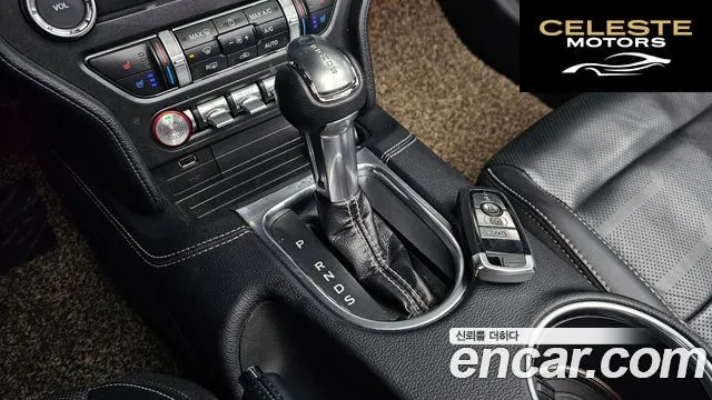 FORD Cabriolet 2020 — photo 19 sur 38