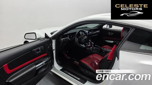 FORD Coupé 2019 — photo 13 sur 32