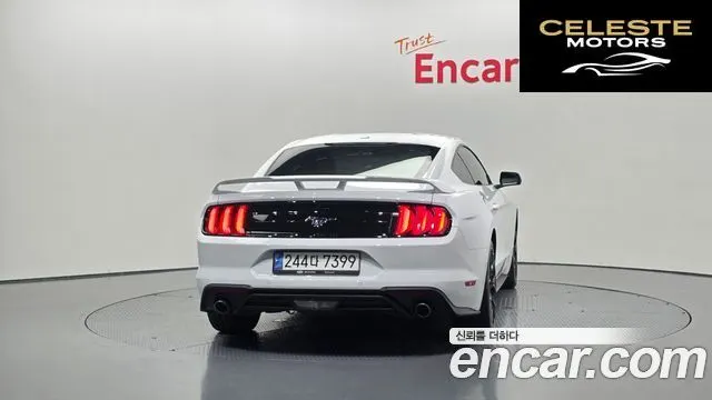 FORD Coupé 2019 — photo 4 sur 32