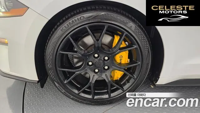 FORD Coupé 2019 — photo 5 sur 32