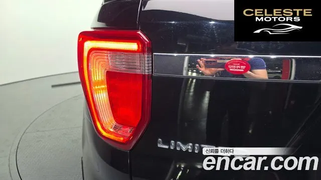 FORD 2.3 Limited 4WD 2018 — photo 9 sur 32
