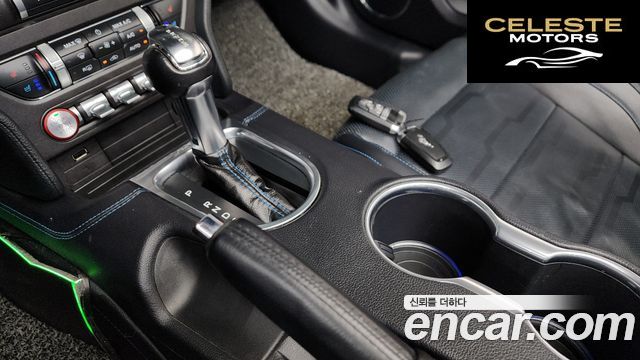 FORD GT Cabriolet 2019 — photo 12 sur 35