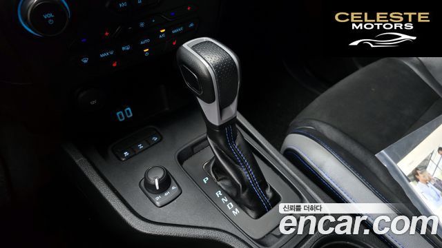 FORD 32.0 2022 — photo 12 sur 36