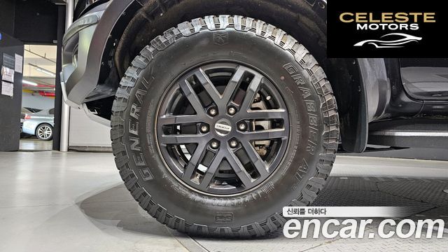 FORD 32.0 2022 — photo 5 sur 36