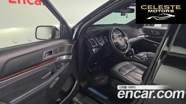 FORD 2.3 Limited 4WD 2018 — photo 13 sur 32