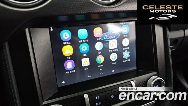 FORD Coupé 2020 — photo 23 sur 30
