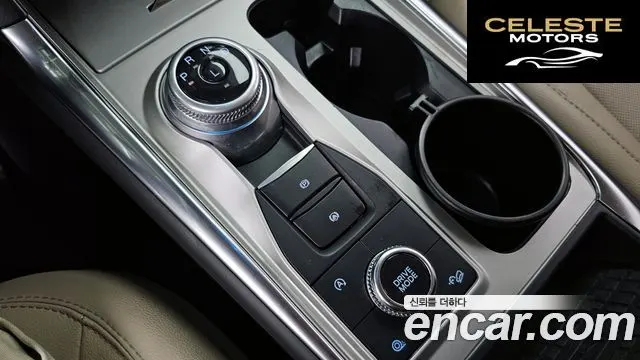 FORD 62.3 Limited 4WD 2022 — photo 12 sur 32
