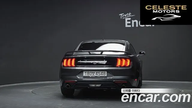 FORD Coupé 2020 — photo 4 sur 30