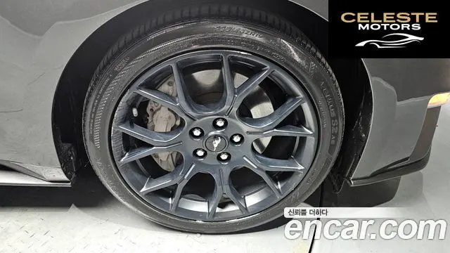 FORD Coupé 2020 — photo 7 sur 30