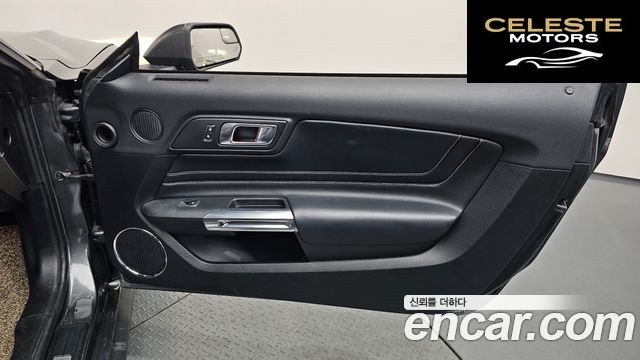 FORD Cabriolet 2020 — photo 28 sur 38
