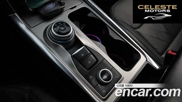 FORD 62.3 Limited 4WD 2020 — photo 12 sur 38