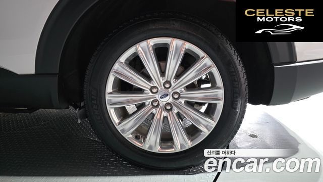 FORD 62.3 Limited 4WD 2022 — photo 7 sur 42