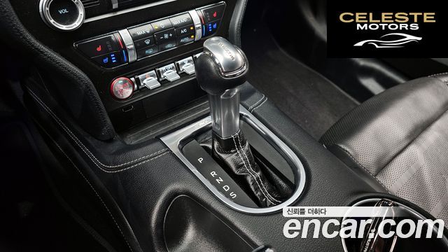 FORD Coupé 2020 — photo 12 sur 30