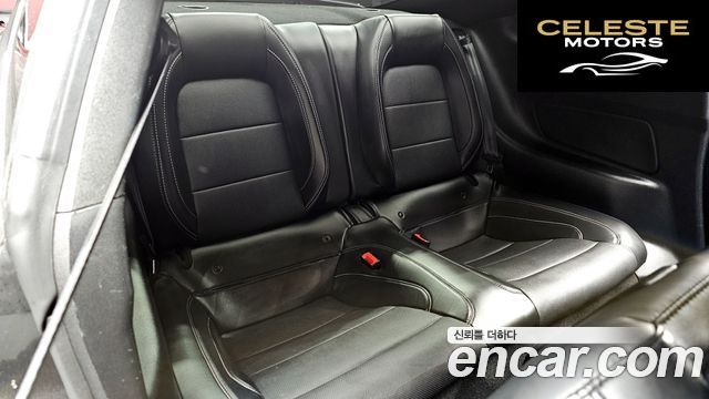 FORD Coupé 2020 — photo 16 sur 30