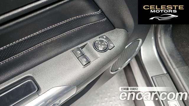 FORD Coupé 2020 — photo 25 sur 30
