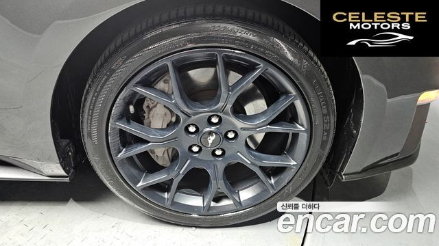 FORD Coupé 2020 — photo 7 sur 30