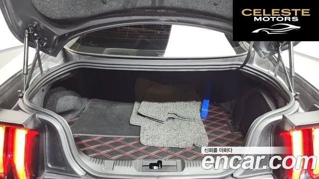 FORD Coupé 2021 — photo 23 sur 33