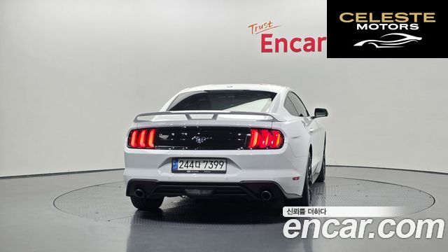 FORD Coupé 2019 — photo 4 sur 32