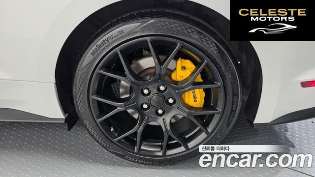 FORD Coupé 2019 — photo 7 sur 32