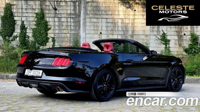 FORD Cabriolet 2017 — photo 4 sur 26