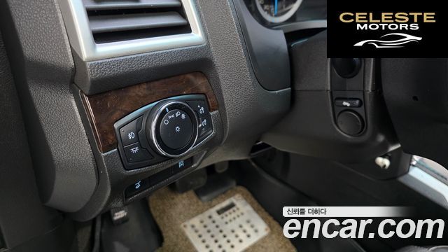 FORD 3.5 Limited 4WD 2014 — photo 18 sur 20