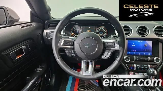 FORD Coupé 2023 — photo 18 sur 36