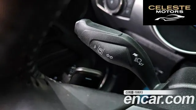 FORD Coupé 2023 — photo 24 sur 36